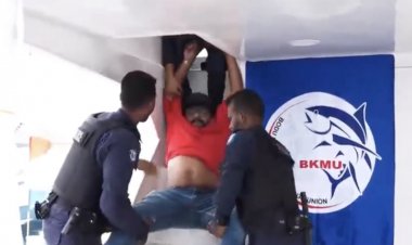 ފުލުހުންގެ ވާޖިބު އޮންނަނީ މުޒާހަރާ ރޫޅުމާއި ޓޯކުރަން