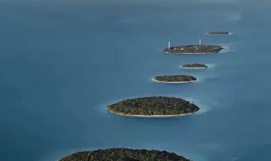 ރާއްޖޭގެ މޫނުބަލާ ލޯގަނޑު ފަސްދޭތެރެ: ހަލާކު ކޮށްނުލާ!