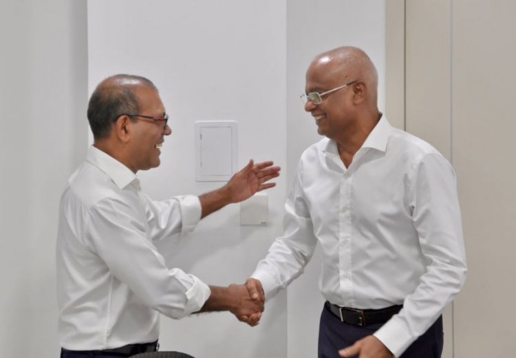 ގަޕޯ ތަފާތު ދައްކައިފި: ރައީސް ސޯލިހާއި ރައީސް ނަޝީދު ބައްދަލުކުރެއްވުން