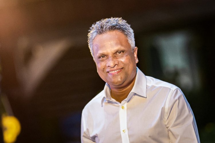 މުސާރައިން ބައެއް އުނިކޮށްލުމަކީ ރޯފާރުގައި ލޮނުމިރުސް އެޅުން