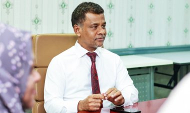 ސްޕެސަލިސްޓުންނަށް ދައްކަންޖެހޭނީ ބޮޑުފެންޑާ އާއިލާ އެކަނި!