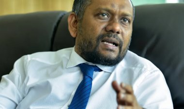 ގާނޫނުއަސާސީ ބަދަލުކުރަނީ ވަލުދޮރާށިން ދެވަނަ ދައުރު ހޯދުމަށް: ފައްޔާޒު