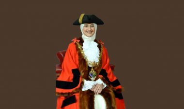 ޔޫކޭ ރޮދަރަމްގެ މޭޔަރ ކަމުގައި މުސްލިމް ކަނބަލެއް: ރުކުސާނާ އިސްމާއީލް