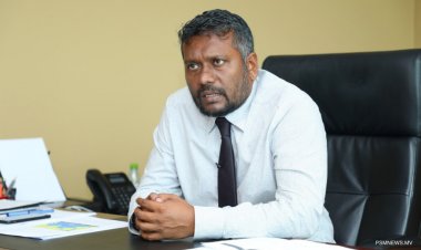 މެންބަރުން ޖަވާބުދާރީ ކުރެވޭ ނިޒާމެއް ނެތުމަކީ އުނިކަމެއް: ފައްޔާޒު