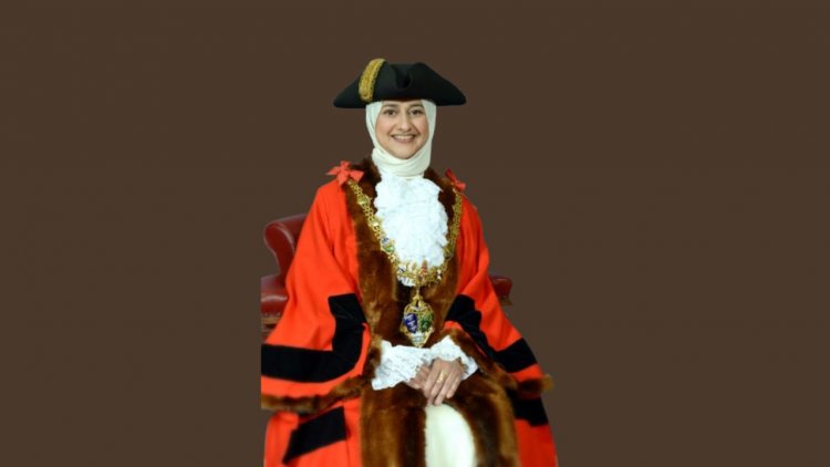 ޔޫކޭ ރޮދަރަމްގެ މޭޔަރ ކަމުގައި މުސްލިމް ކަނބަލެއް: ރުކުސާނާ އިސްމާއީލް