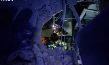 ހޫތީން ފުރަތަމަ ފަހަރަށް އަޒްރޭލަށް ހަމަލާއެއްދީފި