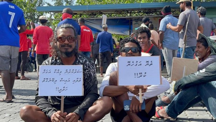 މަސްވެރިއާއިލާތައް ބަޑަށްޖެހުމުގެ ރަތް ސިގްނަލް މަލިކުބައްތިއާ ހިސާބަށް