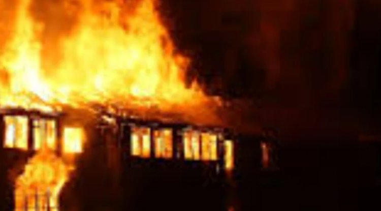 އެއްފައި ގަރުދިޔަޖަގަހައިގާ އަނެއްފައި ބުޅާފެސިލިޓީގާ ބާއްވައިގެން ފުލުފުލުން ރޯވުމެއް ނުހުއްޓުވޭނެ!