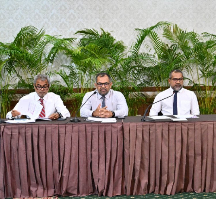 ޒަމީރަށް: ހަރަދު ކުޑަނުކޮށް އިސްރާފުކުރަން ތިބޭނީ ކިހާދުވަހަކު!