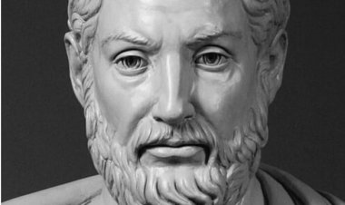 ޑިމޮކްރެސީގެ ބާނީ އަކީ ކާކު