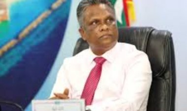 މަސައްކަތްތެރިންގެ އަގު ވަޒަންކުރުމަށް މޭޔަރ އާޒިމް ގޮވާލައްވައިފި