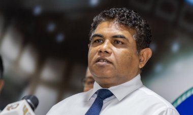 ބިރުދައްކާ މަޖުބޫރު ކުރުވައިގެން ނެރޭ ކޯޓު އަމުރަކަށް ތަބާވާކަށް ނުޖެހޭ: ބޮންޑާ