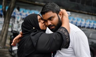 ހައްގަށް ނަސްރު އަންނާނެ. ސާބަސް ދަރިފުޅު: ޝާޒް (ތަޖޫ)