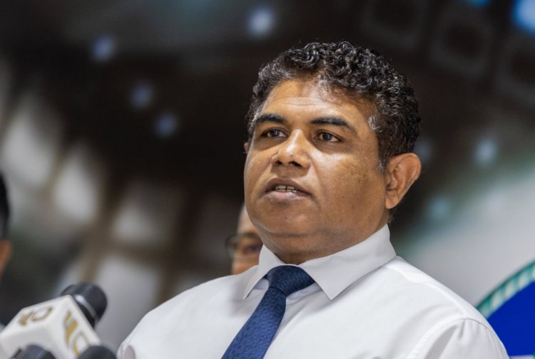ބިރުދައްކާ މަޖުބޫރު ކުރުވައިގެން ނެރޭ ކޯޓު އަމުރަކަށް ތަބާވާކަށް ނުޖެހޭ: ބޮންޑާ