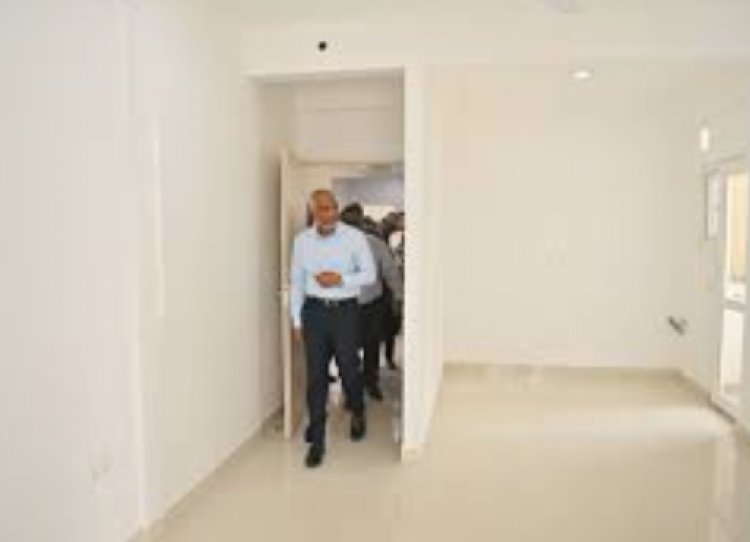 ނުފޫޒެއްނެތި މުއިއްޒު ބަހާނީ ވުޖޫދުގައި ނެތް ފްލެޓްތަކެއް