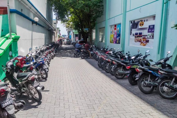 ވެހިކަލް ޝޯކޭހަކަށް މާލޭގެ މަގުތައްވީ ކީއްވެ | ހައްލު މިއޮތީ
