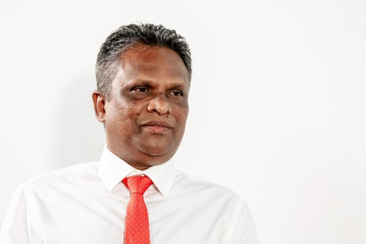 ރައްޔިތުންގެ ބައްދަލުވުމުގެ ހަރަދާ ގުޅުވާ ފަތުރަނީ ދޮގު ހަބަރު: މޭޔަރ އާޒިމް