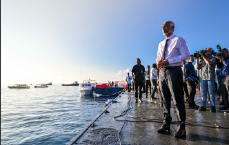 ރަސްޑީލަކީ މުއިއްޒު އަލަށްބާރު ހޯދައިގެން ހިންގާ އަޑި ނޭނގޭ ސްކޭމެއް